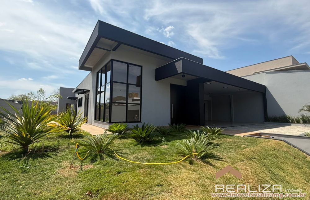 Casa a venda em Pará de Minas