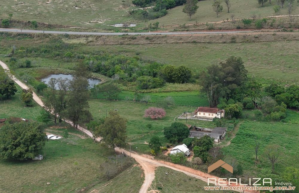 Fazenda a venda em Nova Serrana